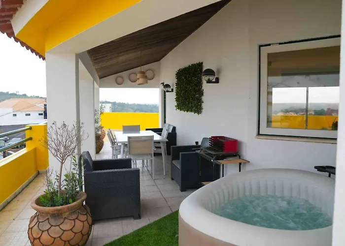 Lake View House _ Montargil
