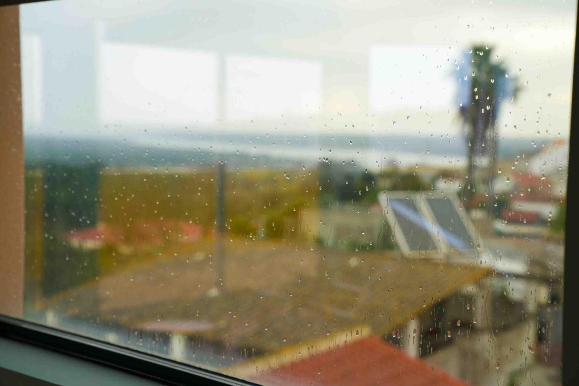 Apartment View House _ *